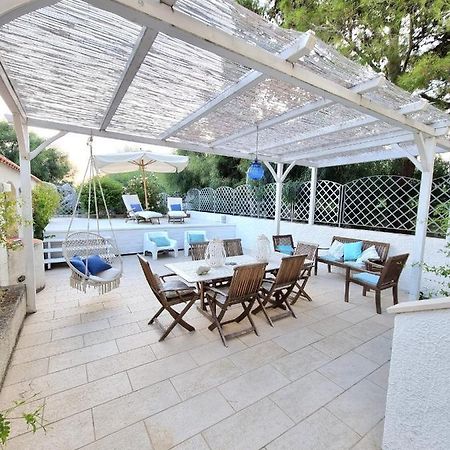 Vista Mare Su Tre Piani Con Giardino Villa Falerna Kültér fotó