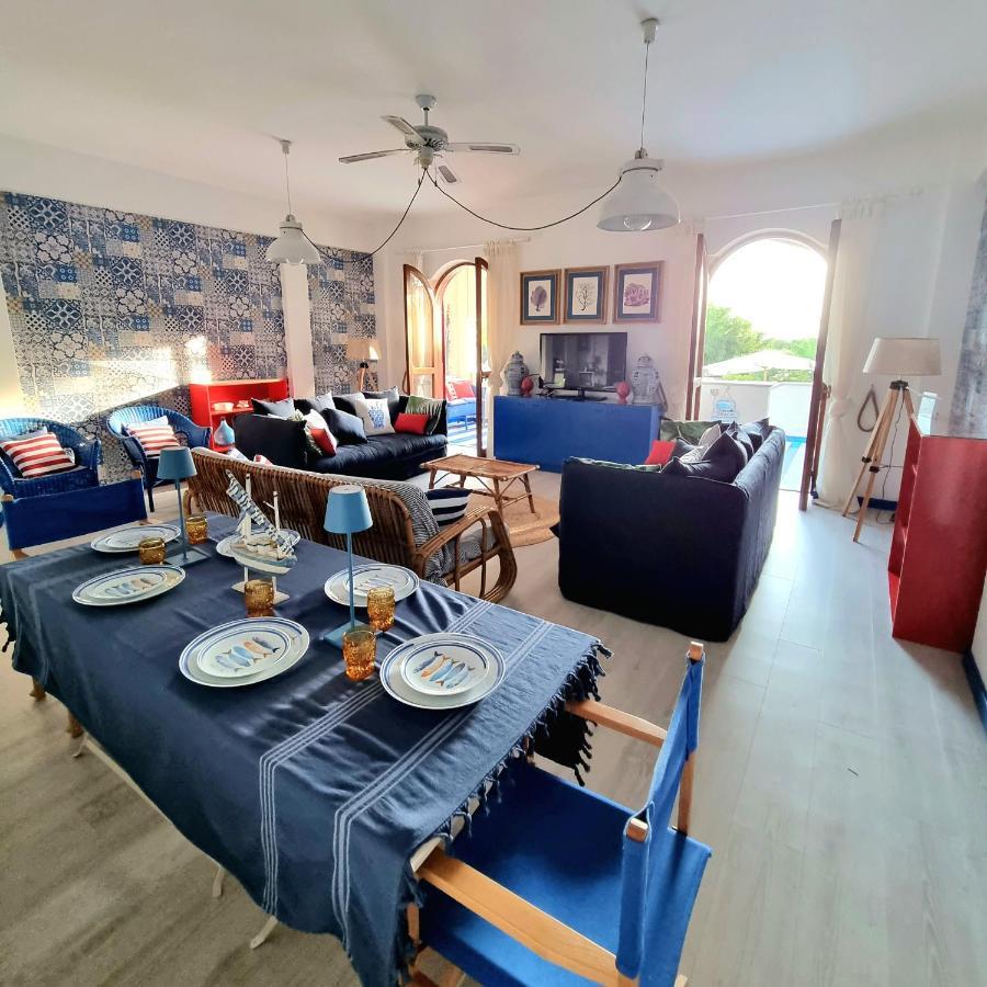 Vista Mare Su Tre Piani Con Giardino Villa Falerna Kültér fotó
