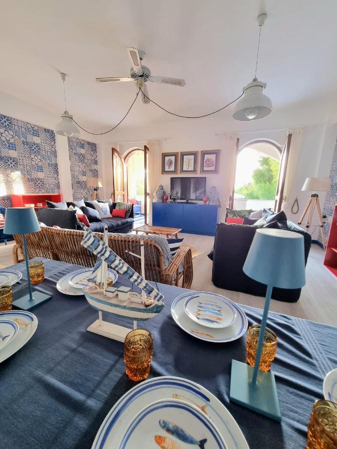 Vista Mare Su Tre Piani Con Giardino Villa Falerna Kültér fotó